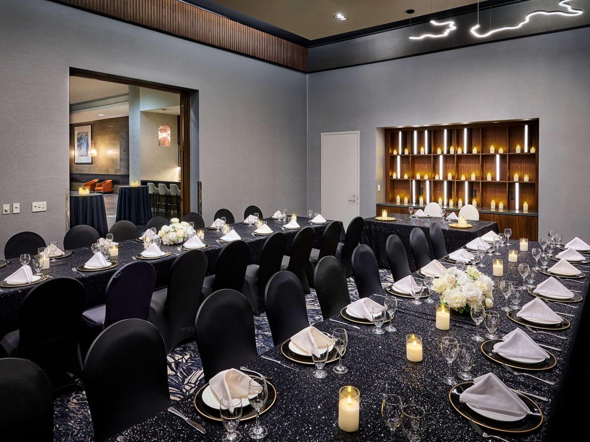 Novotel Toronto Vaughan Centre Extérieur photo