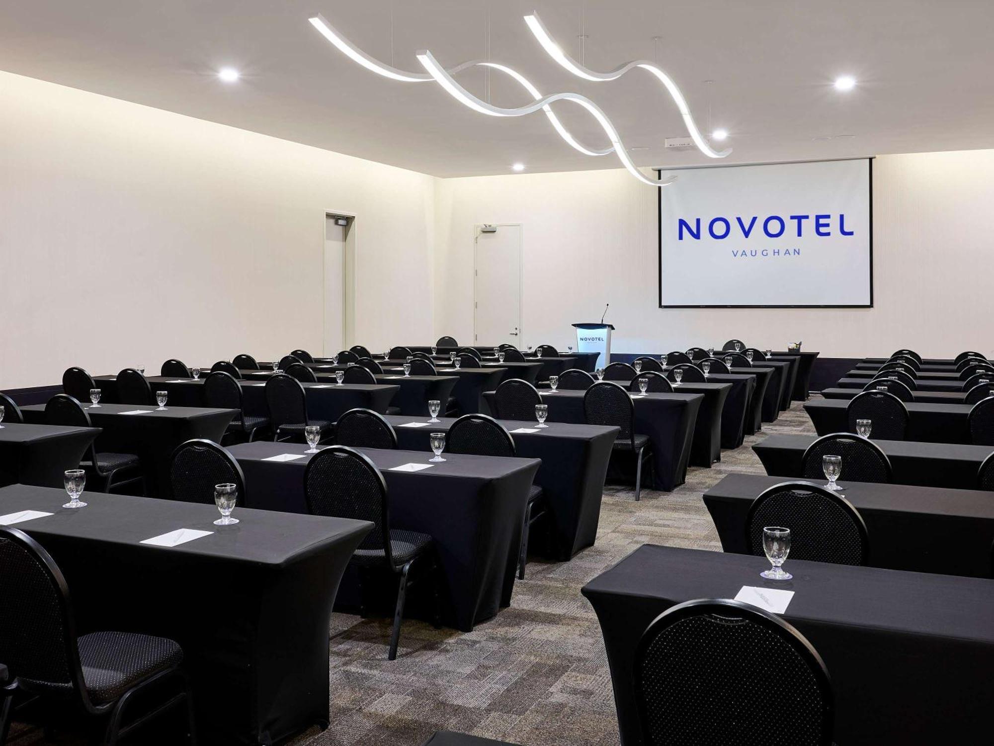 Novotel Toronto Vaughan Centre Extérieur photo