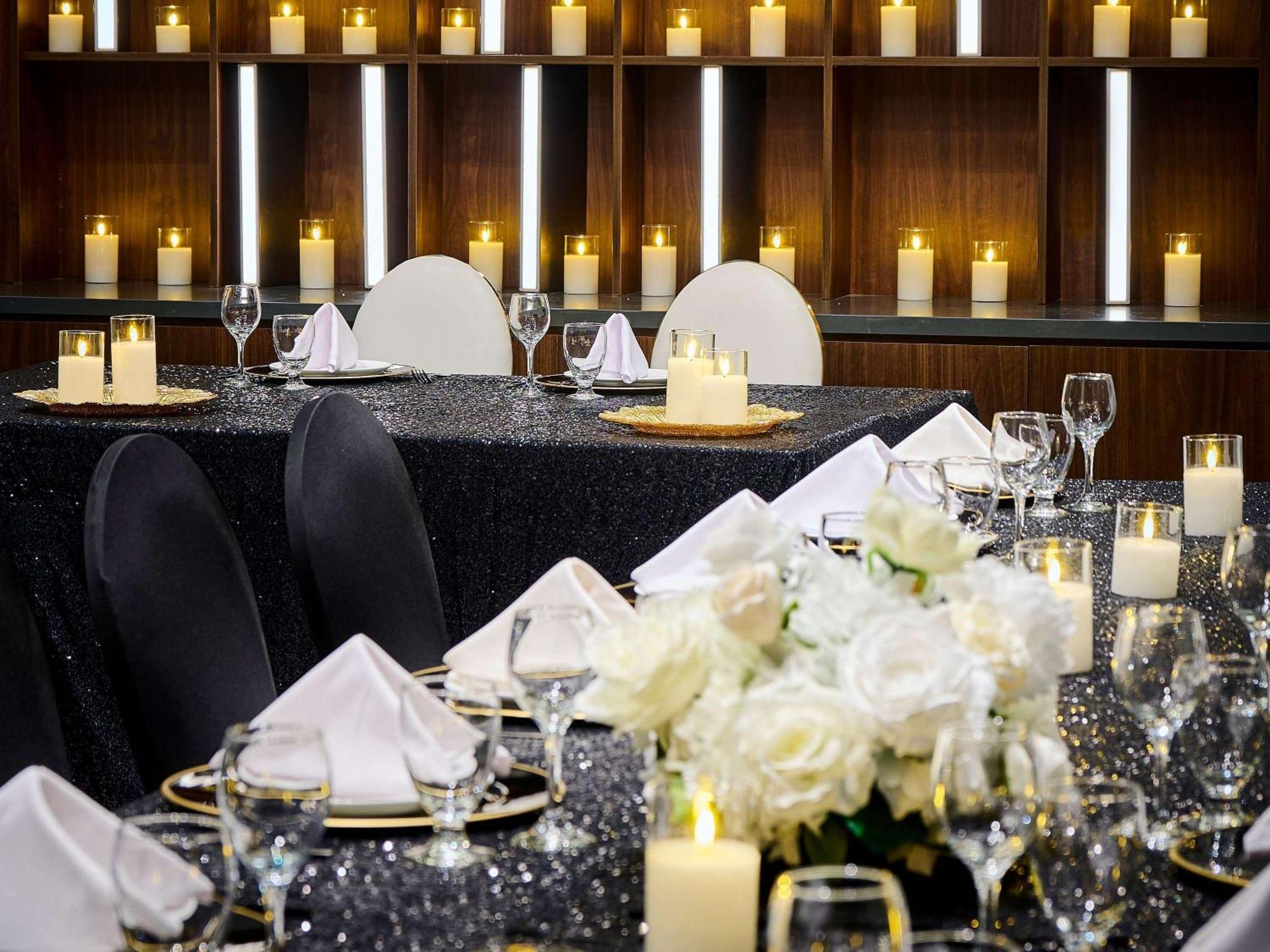 Novotel Toronto Vaughan Centre Extérieur photo