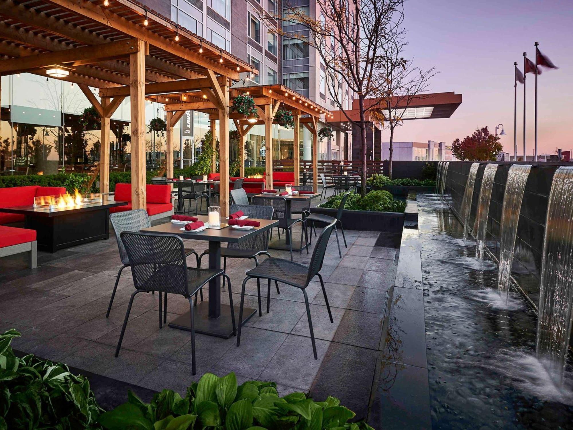 Novotel Toronto Vaughan Centre Extérieur photo